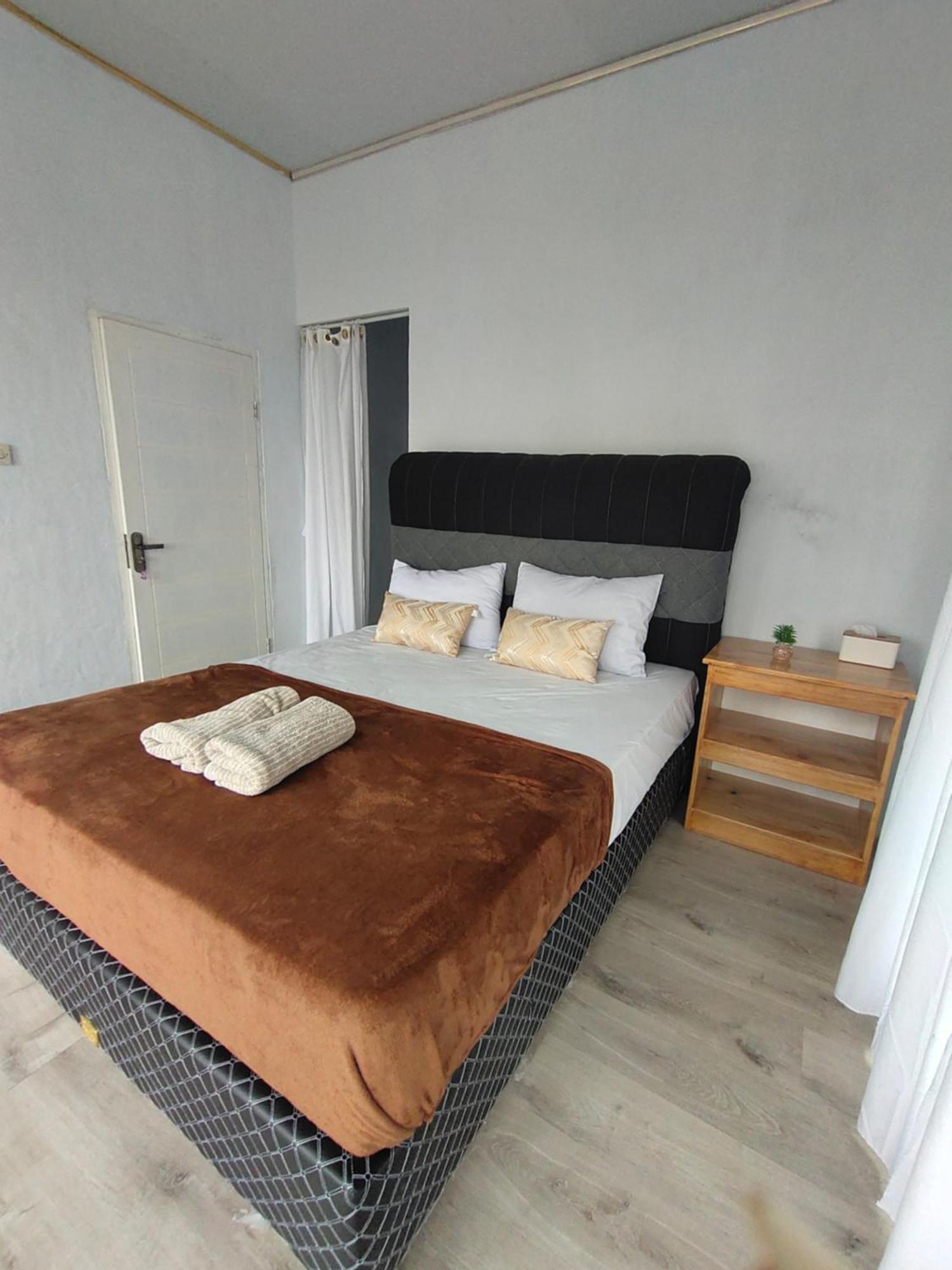 Stella Villa Ngurbloat Екстер'єр фото